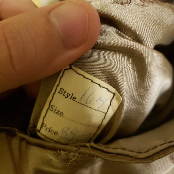 Scuby Victoria BC Fur Coat - Picture 6 of 7